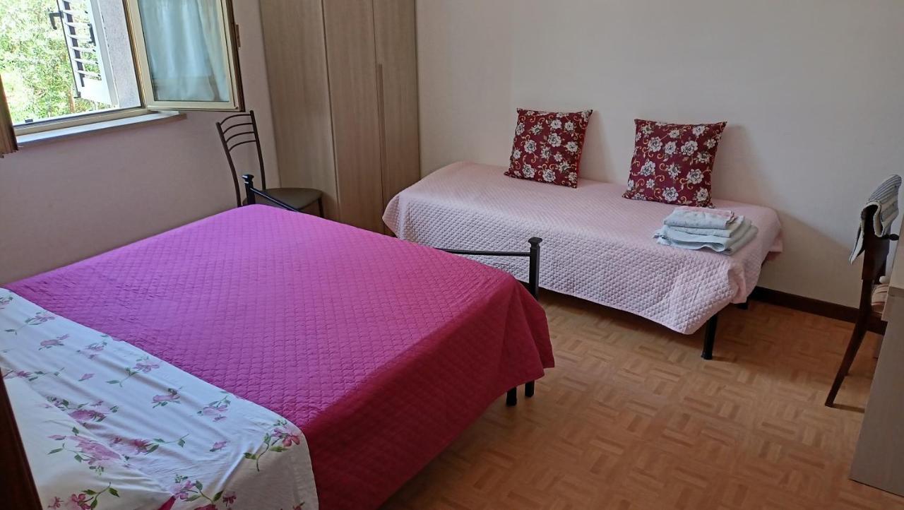 Marco - Camere Con Bagno Privato Vicino Al Centro Foligno Exteriér fotografie