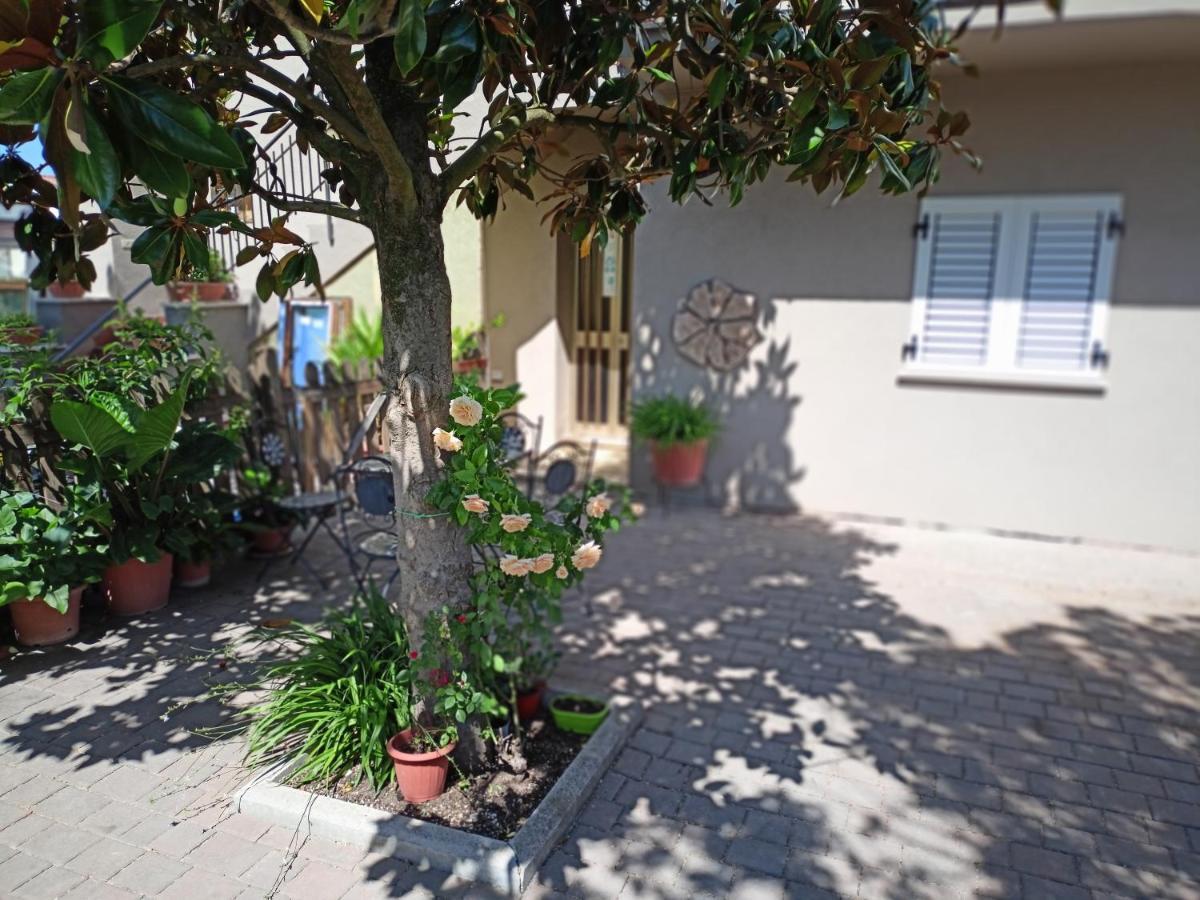 Marco - Camere Con Bagno Privato Vicino Al Centro Foligno Exteriér fotografie